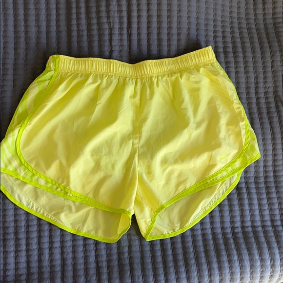 Tempo Nike shorts - Picture 1 of 4